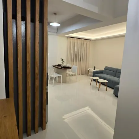 Apartment La Petite Maison *