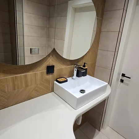 Apartment La Petite Maison *