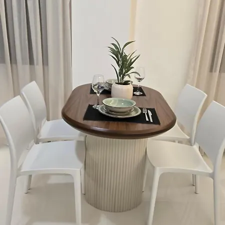 La Petite Maison *